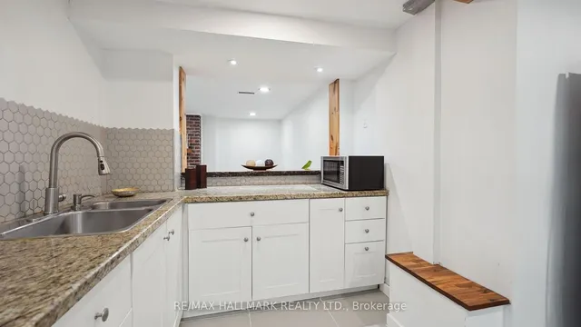 Additional image 23 of 73 Regency Sq