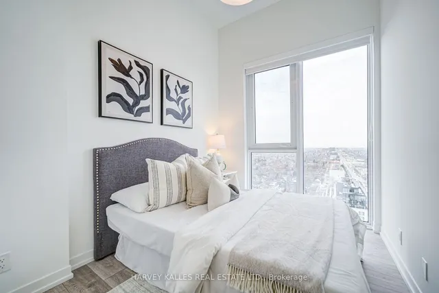 Additional image 34 of 2020 Bathurst St Unit PH05