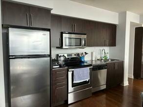 Additional image 3 of 2240 Lake Shore Blvd W