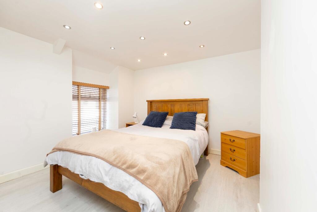 Additional image 15 of High Street, Nelson, Treharris