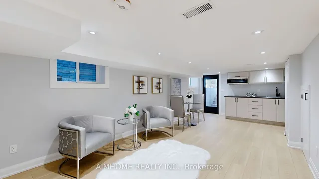 Additional image 27 of 43 Highfield Rd