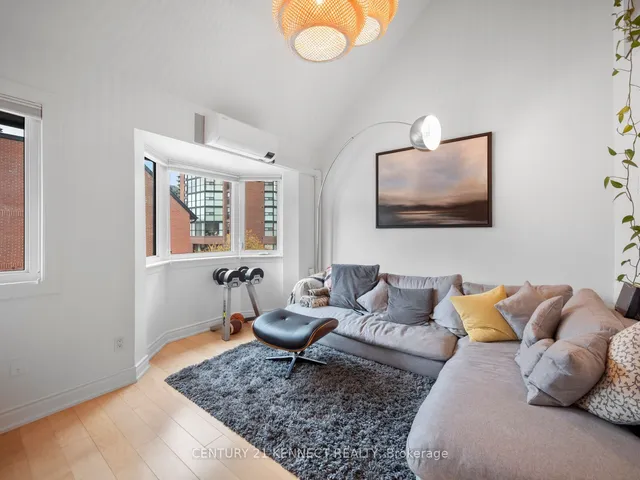 Additional image 28 of 570 Wellington St Unit 13A