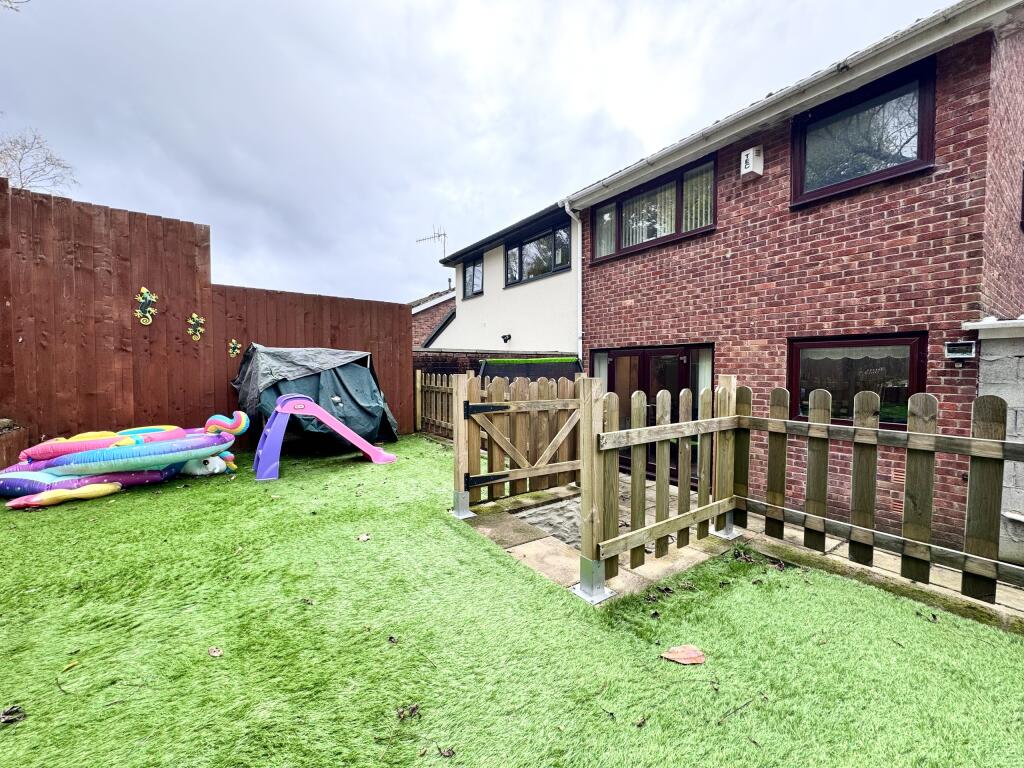 Additional image 18 of Pinecroft Avenue, Aberdare, South Glamorgan