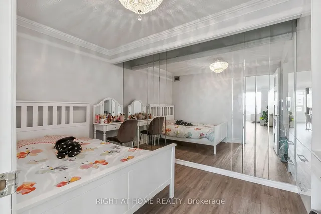 Additional image 23 of 55 Skymark Dr Unit 2704