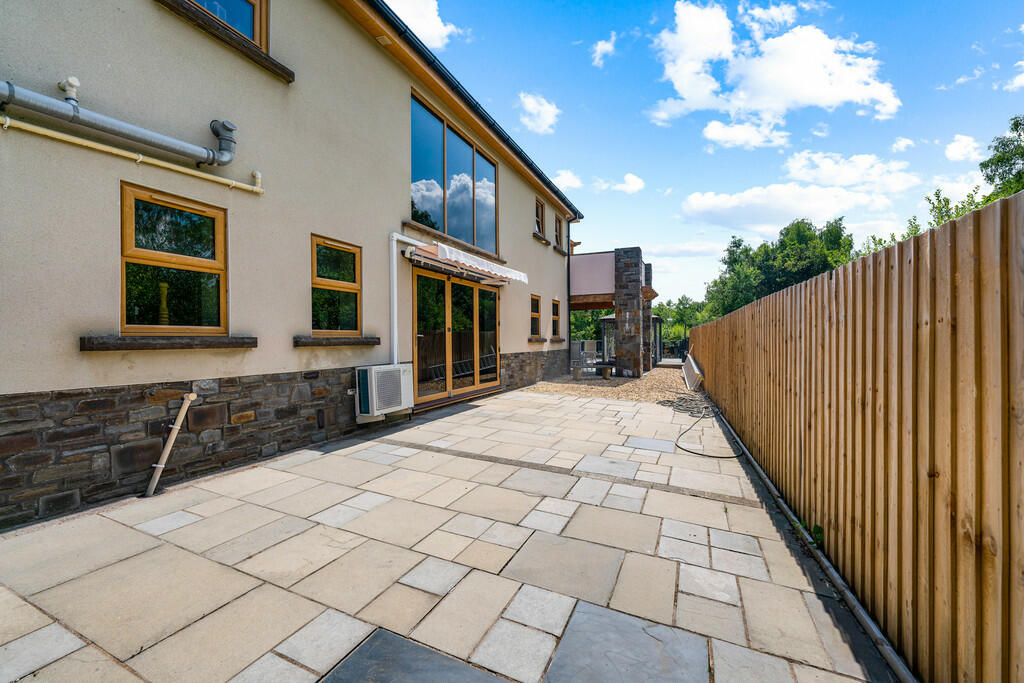 Additional image 31 of Moss Place, Aberdare