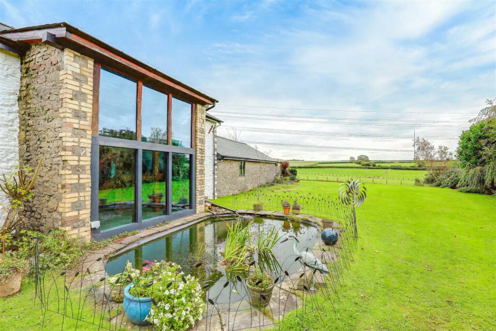 Additional image 14 of Kwisha, The Germonds, Watery Lane, Welsh St Donats, CF71 7SS