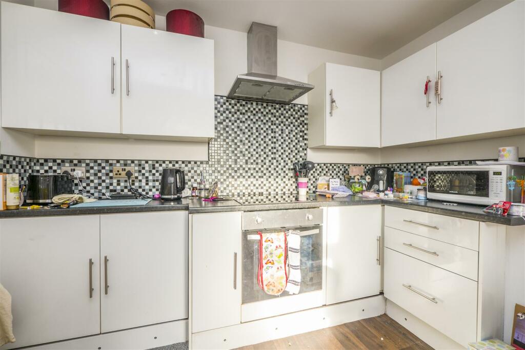 Additional image 18 of Holmes Street, Barry