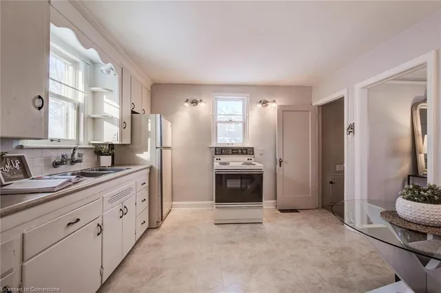 Additional image 16 of 56 Garden Ave