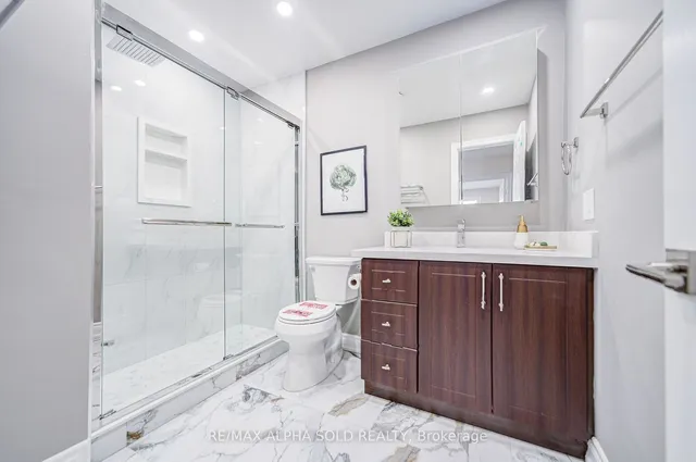 Additional image 32 of 126 Chapel Park Sq