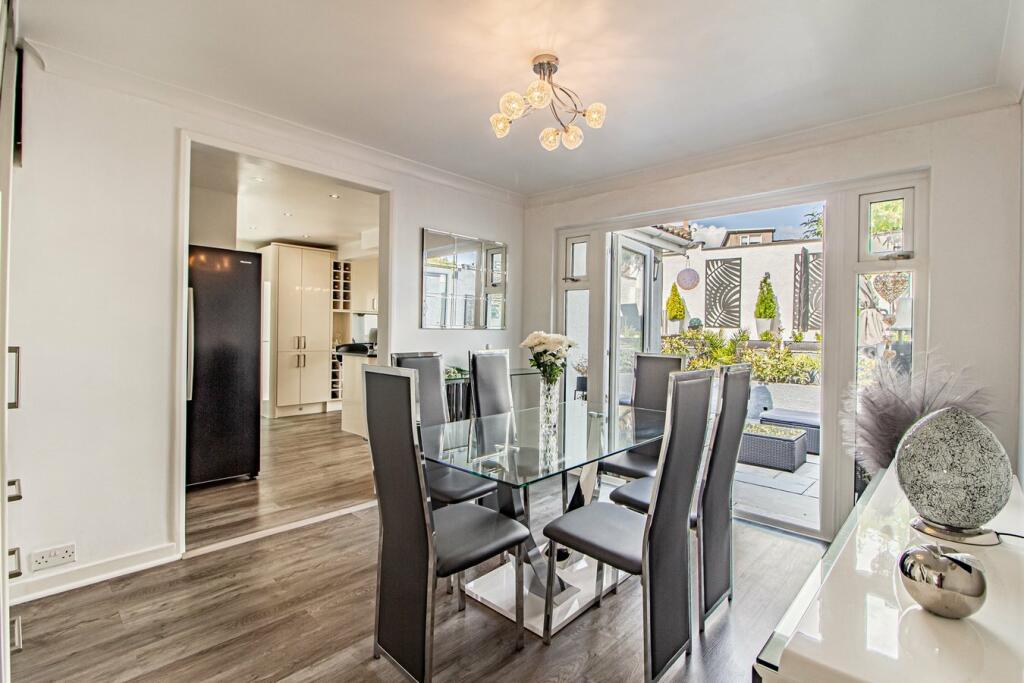 Additional image 9 of Rhyd Y Nant, Pontyclun, CF72