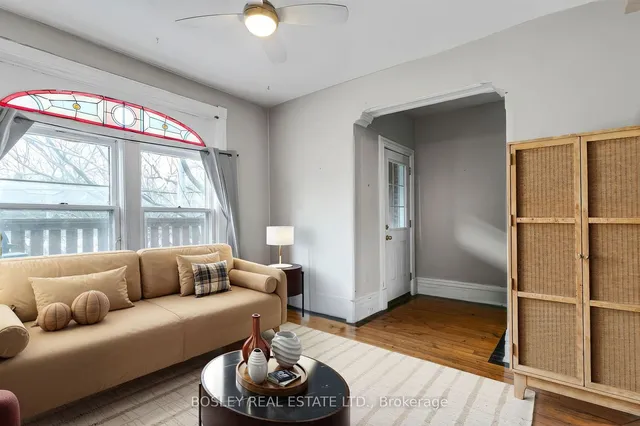 Additional image 3 of 133 Carlaw Ave