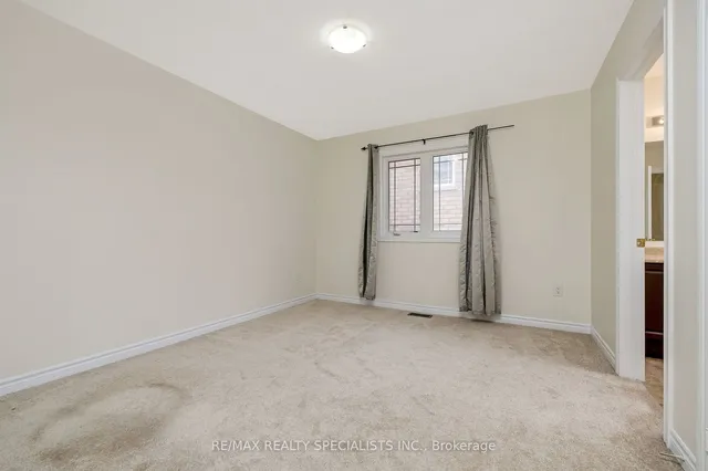 Additional image 33 of 220 Mclaughlin Ave