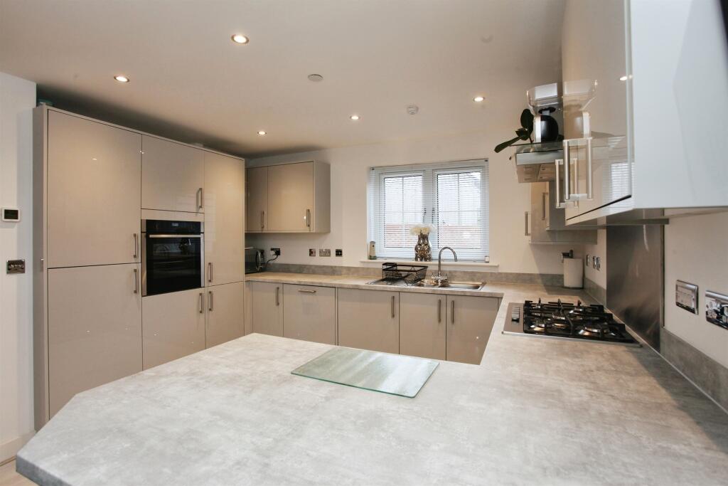 Additional image 15 of Comin Y Coed, Tonyrefail, Porth