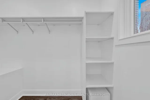 Additional image 31 of 295 Village Green Sq Unit TH55