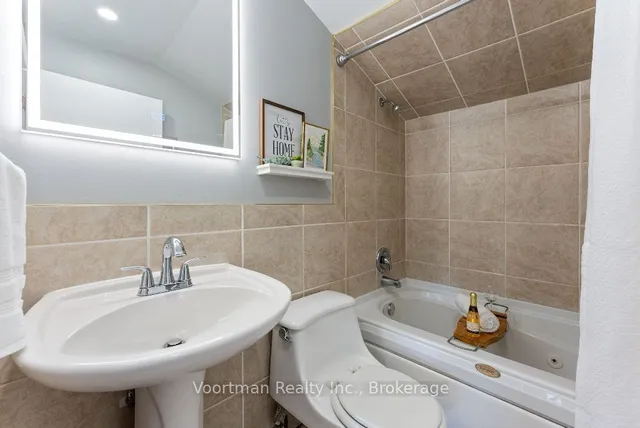 Additional image 16 of 1085 Upper Wellington St