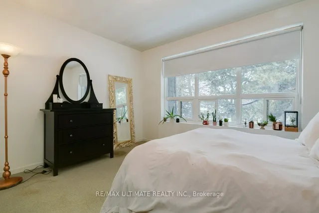 Additional image 19 of 78 Upper Canada Dr Unit 3