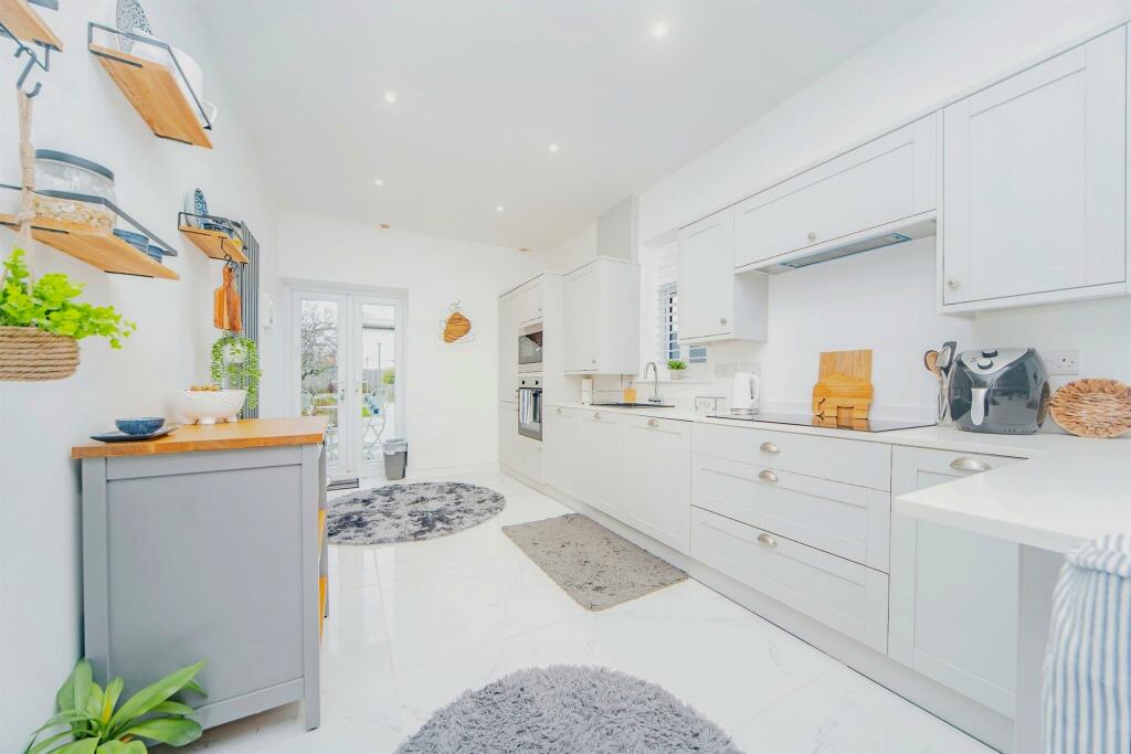 Additional image 26 of Pontypridd Road, Barry
