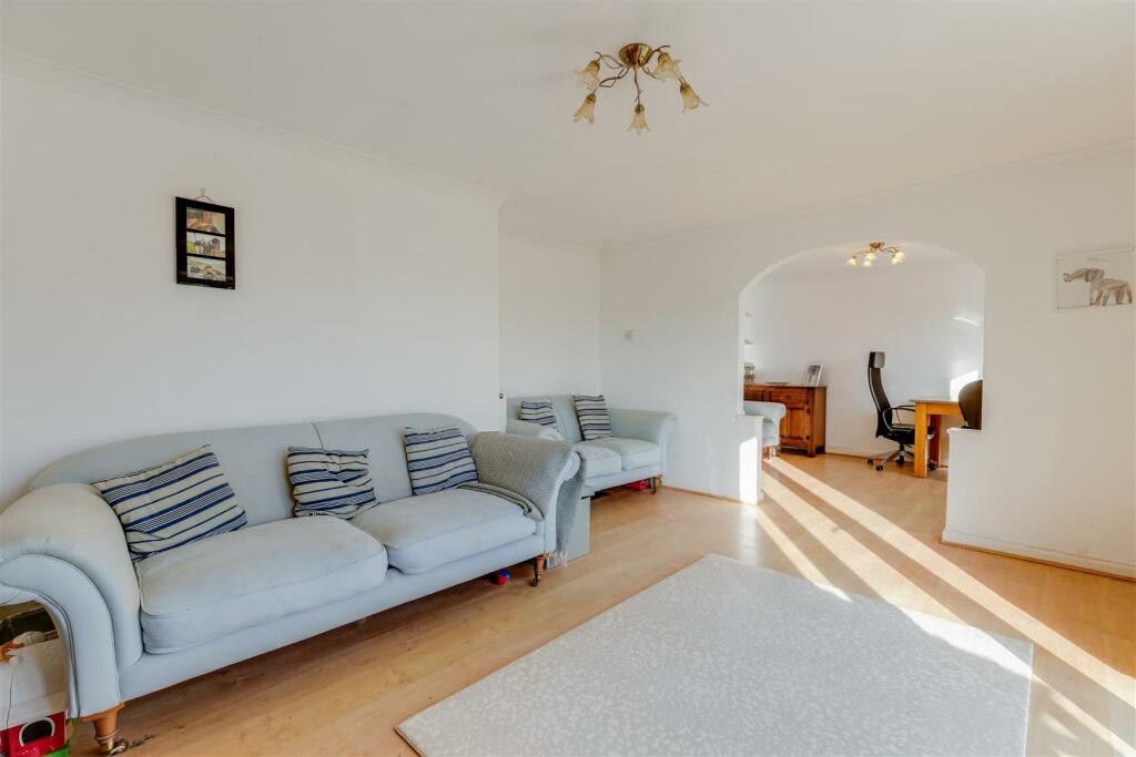 Additional image 5 of 2 Fairleigh, Michaelston-Le-Pit, Dinas Powys, CF64 4HN