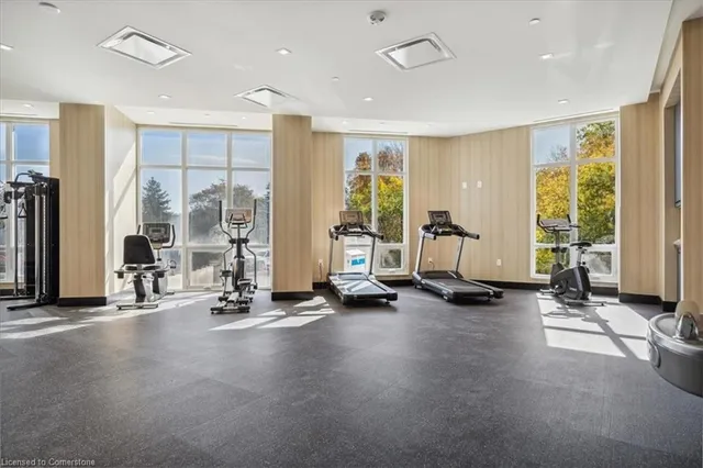 Additional image 31 of 2750 King St Unit 404