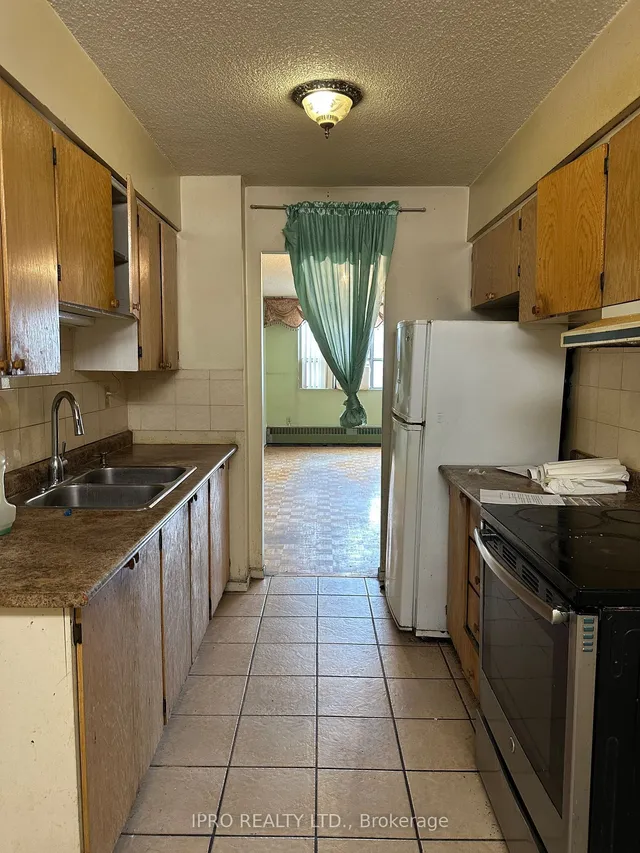 Additional image 8 of 25 Sunrise Ave Unit 403