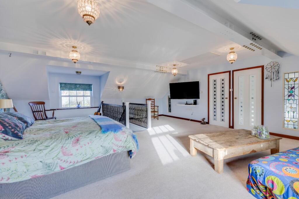 Additional image 18 of Court Colman, Bridgend County Borough, CF32 0HE