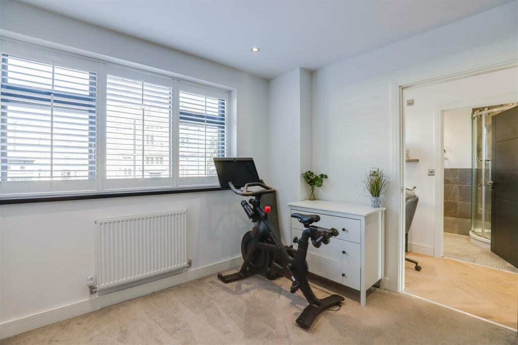 Additional image 20 of The Townhouse, 8 Pen Y Garth Mansions, 2 Stanwell Road, Penarth, CF64 3EA