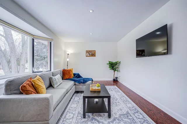 Additional image 8 of 5469 Randolph Cres