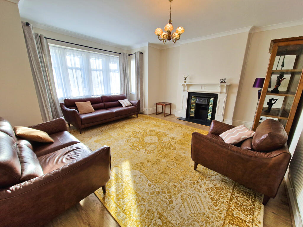 Additional image 5 of BLUNDELL AVENUE, PORTHCAWL, CF36 3YY