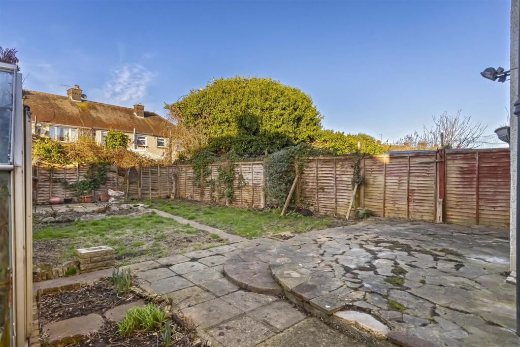 Additional image 9 of King Edward Avenue, Worthing, BN14 8DG