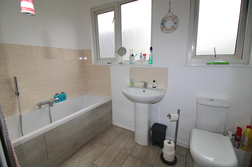 Additional image 16 of CARLTON PLACE, PORTHCAWL, CF36 3ET