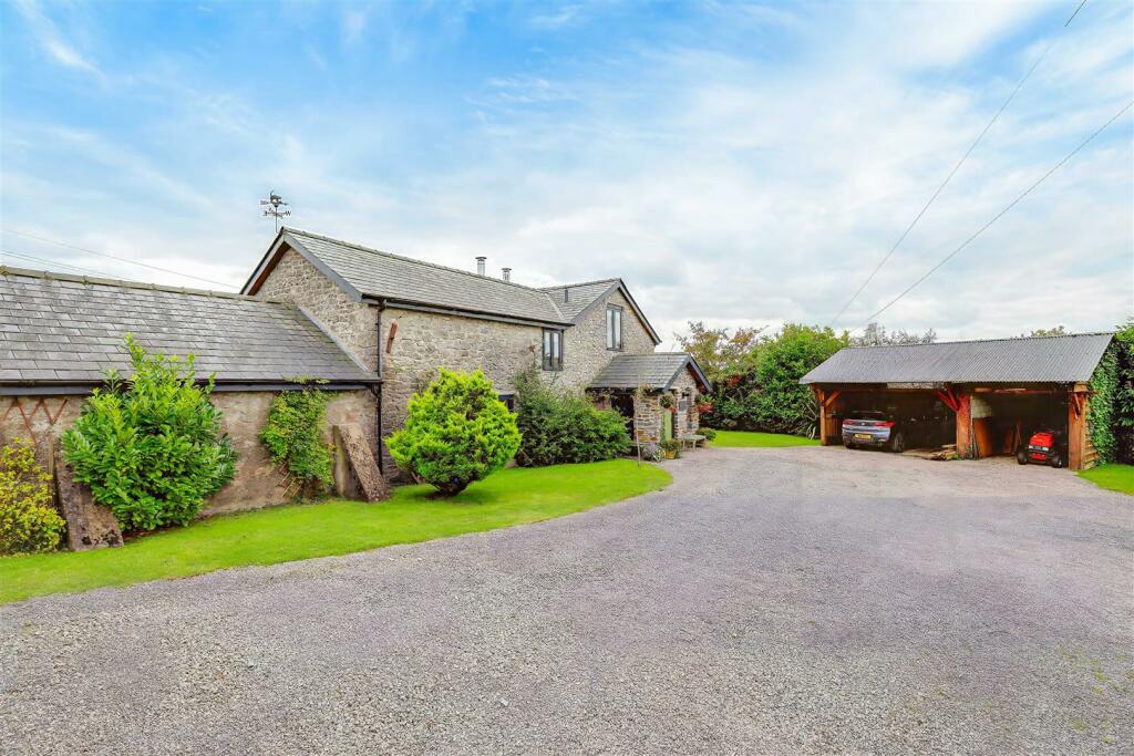 Additional image 12 of Kwisha, The Germonds, Watery Lane, Welsh St Donats, CF71 7SS