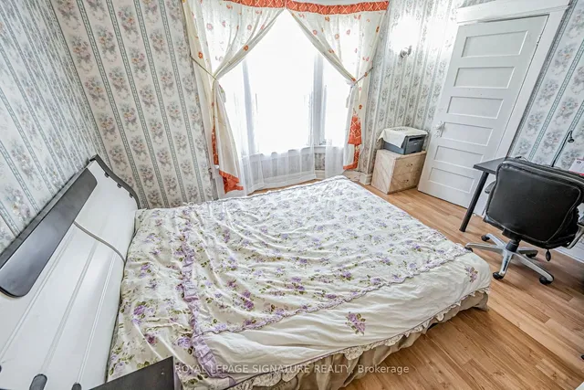 Additional image 12 of 151 Broadview Ave