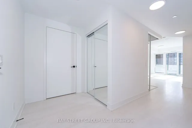 Additional image 9 of 308 Jarvis St Unit 402