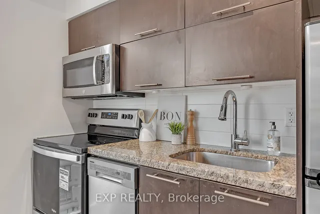 Additional image 14 of 126 Simcoe St Unit 1407