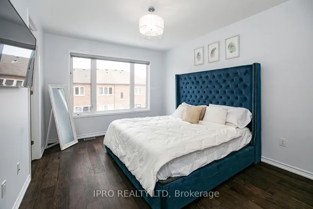 Additional image 11 of 612 Kennedy Circ