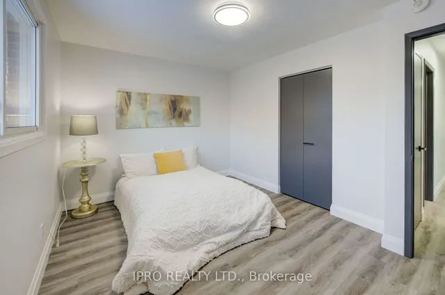 Additional image 20 of 18 Martinglen Cres