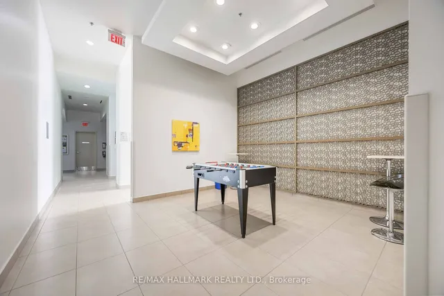 Additional image 15 of 29 Singer Crt Unit 908