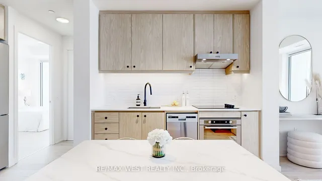 Additional image 9 of 9 Tecumseth St Unit 707