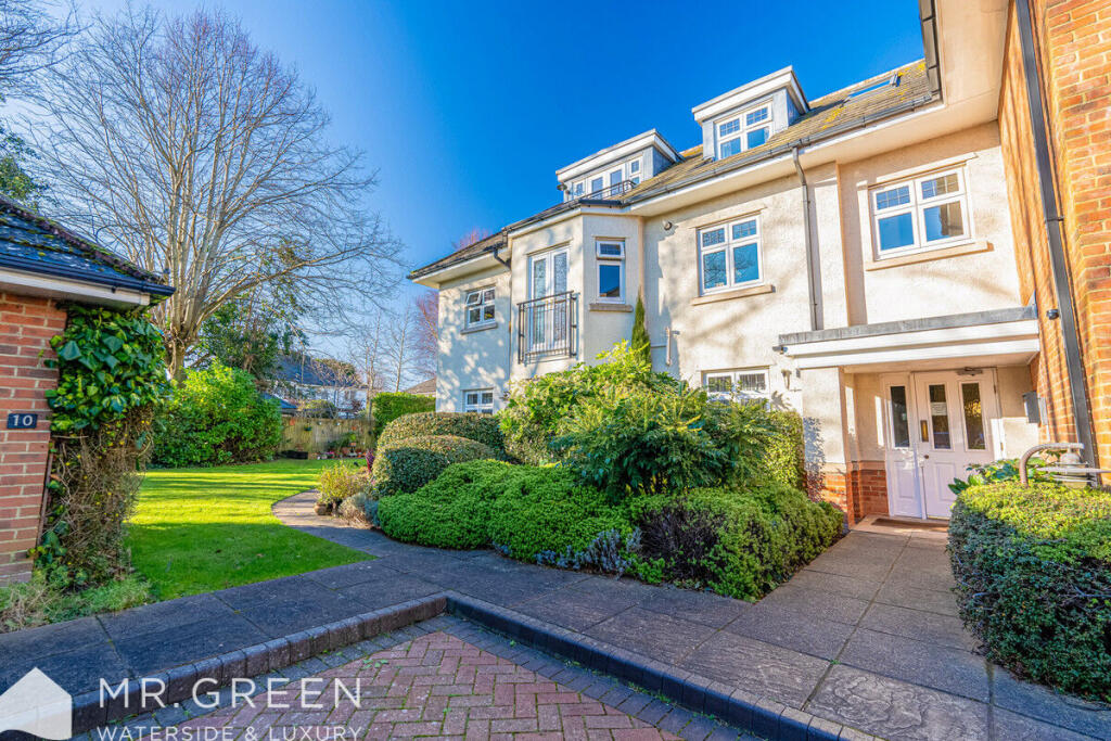 15 Browning Avenue, Bournemouth, Dorset, BH5 1NU