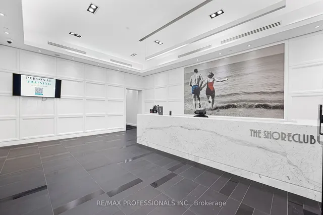 Additional image 7 of 88 Park Lawn Rd Unit 911