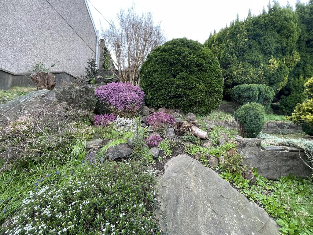 Additional image 28 of Bali-Hai, Salisbury Road, Abercynon, Mid Glamorgan, CF45 4BE