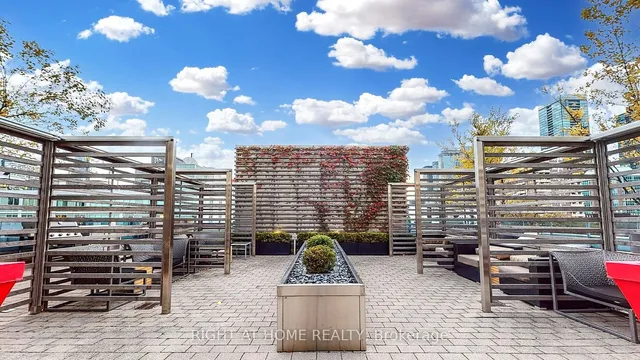 Additional image 32 of 500 Sherbourne St Unit 2604