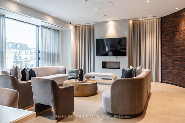 Additional image 26 of 2007 James St Unit 1305