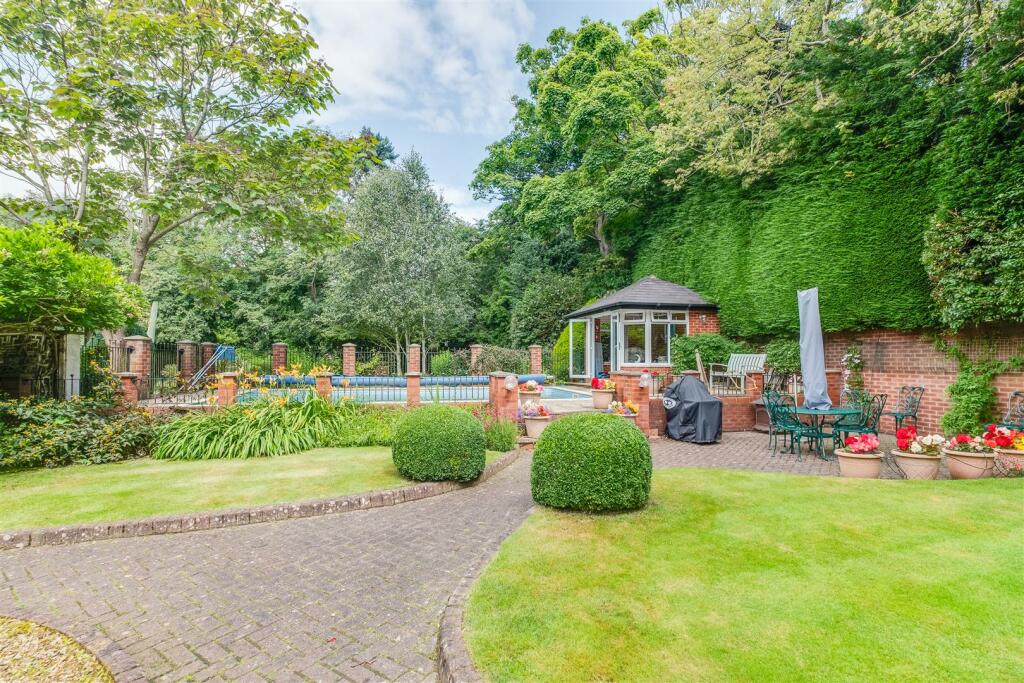 Additional image 40 of Hinderton Road, Neston