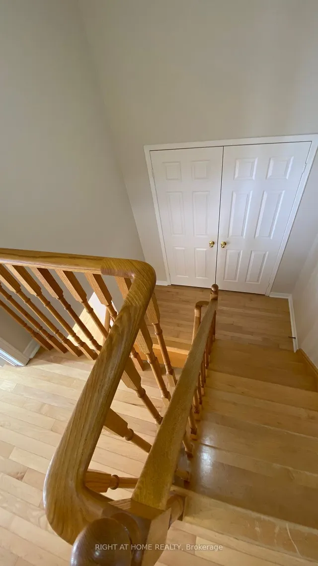Additional image 21 of 1100 Bonin Cres