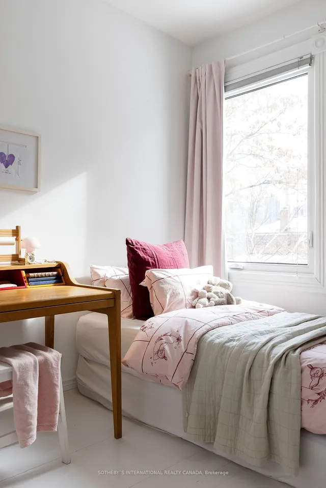 Additional image 20 of 107 Oxford St