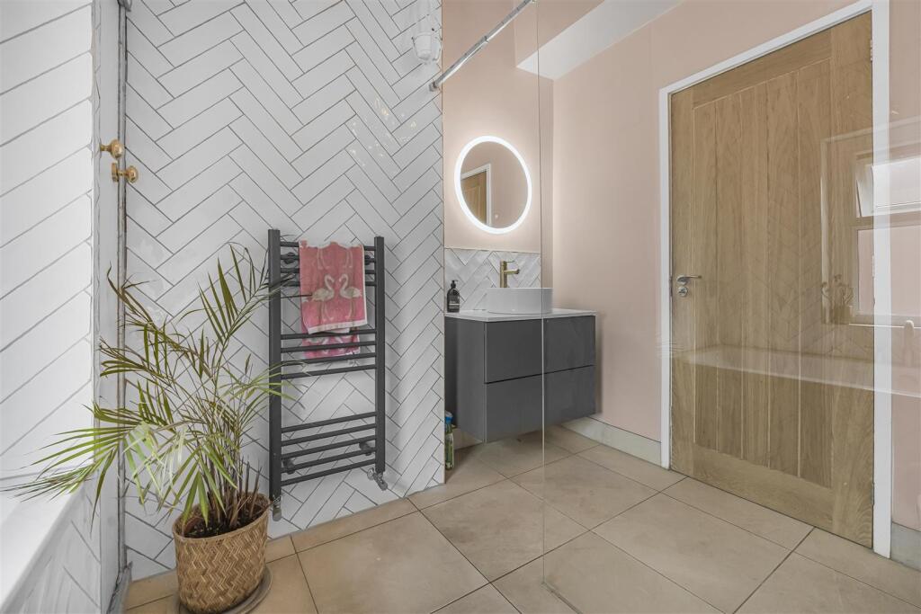 Additional image 5 of Salisbury Road, Barry