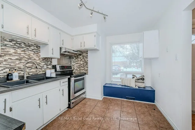 Additional image 9 of 32 Mowat Blvd Unit 58