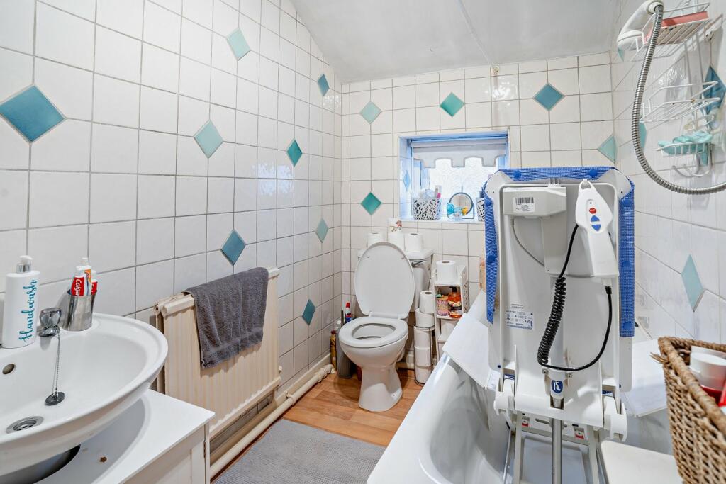 Additional image 12 of Cross Row, Tonypandy, CF40