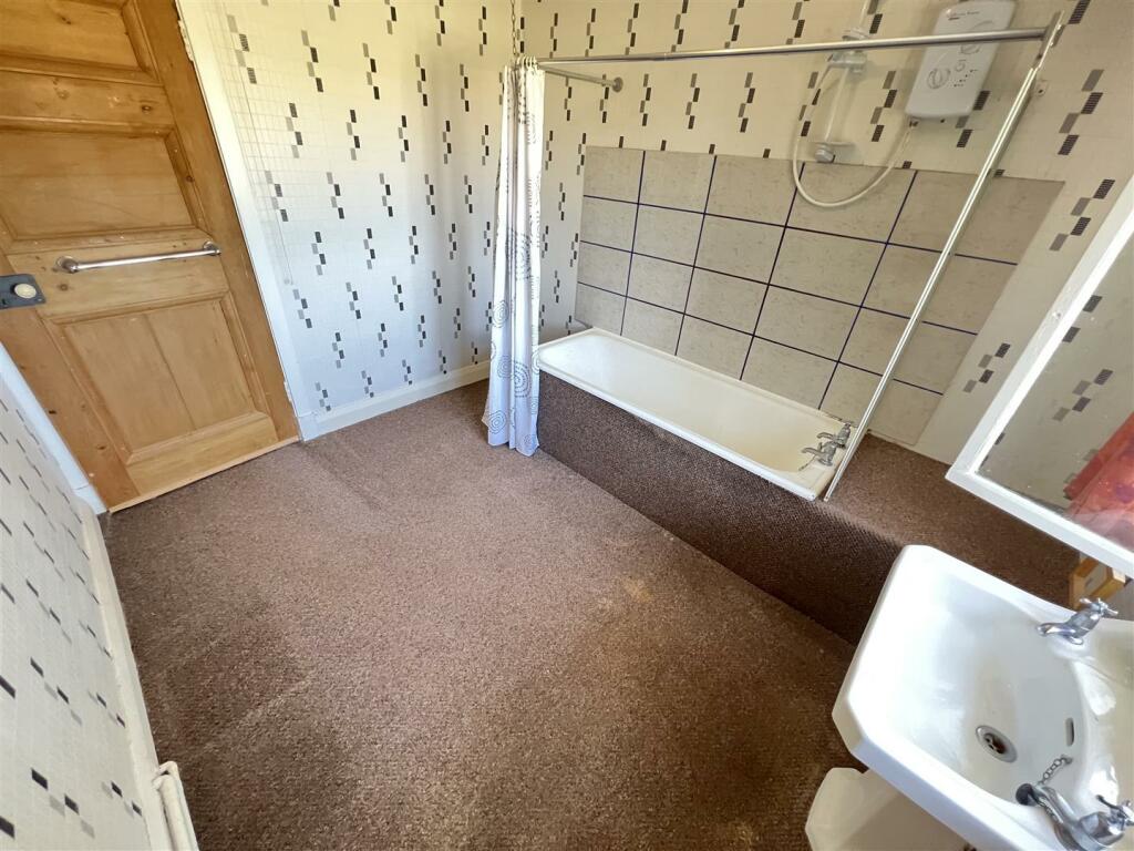 Additional image 19 of Barnston Road, Heswall, Wirral